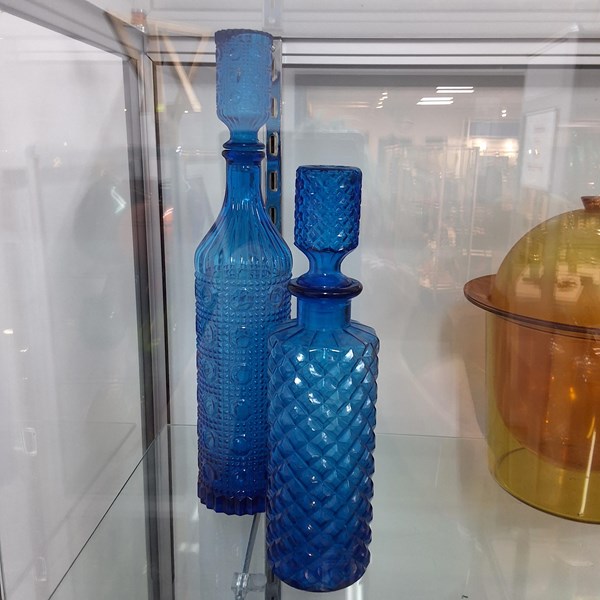 Lot 1338 - GENIE BOTTLES