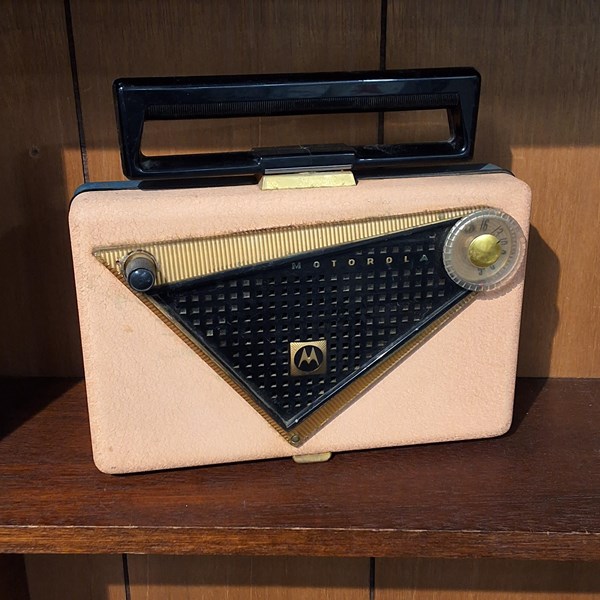 Lot 1306 - MOTOROLA RADIO