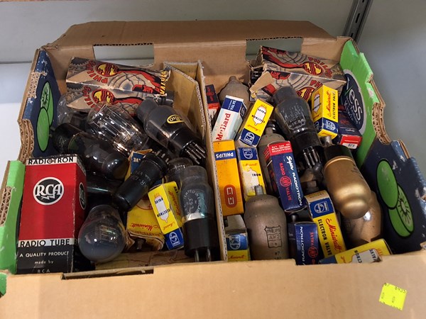 Lot 1408 - RADIO TUBES
