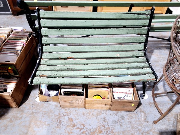 Lot 394 - PETITE BENCH