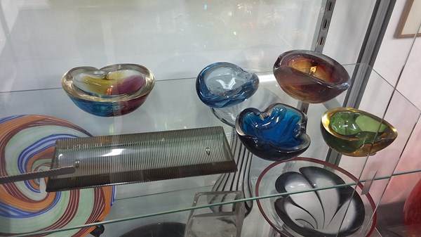 Lot 1342 - COLOURED GLASS