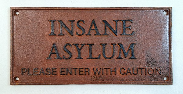 Lot 1299 - WALL PLAQUE