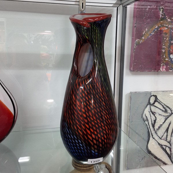 Lot 1350 - VASE