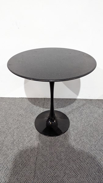 Lot 402 - SIDE TABLE