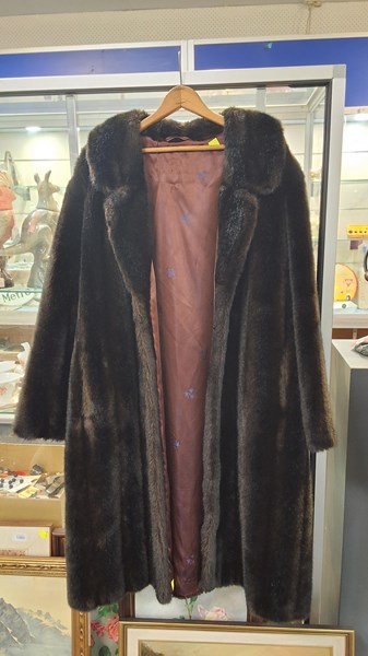 Lot 1277 - COAT