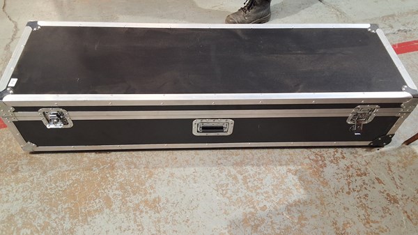 Lot 372 - STORAGE CASE