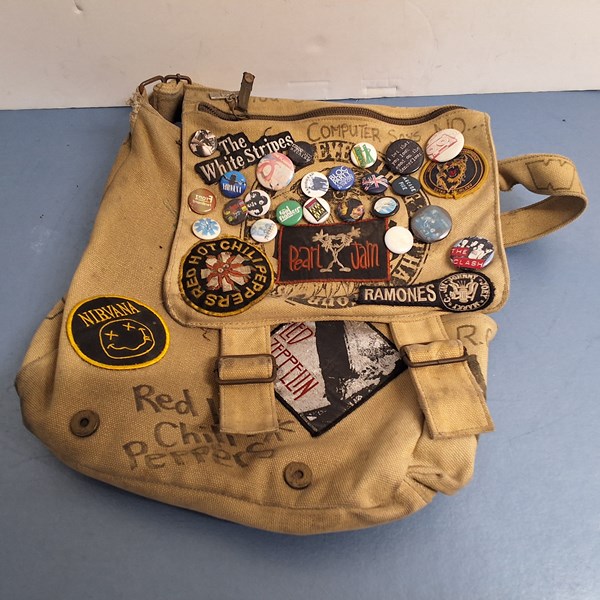 Lot 1263 - SATCHEL BAG