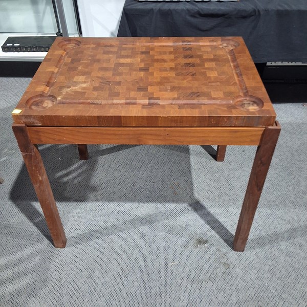 Lot 381 - GAMES TABLE