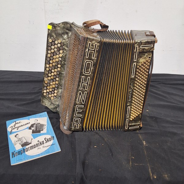 Lot 103 - PIANO ACCORDION