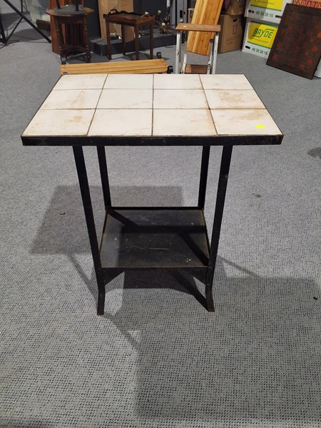 Lot 259 - GARDEN TABLE