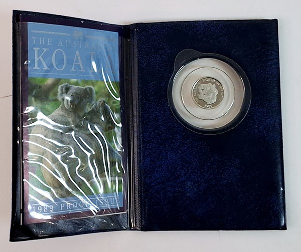 Lot 1055 - PLATINUM COIN