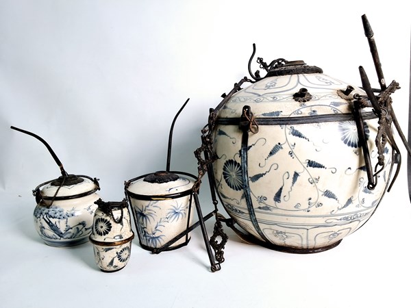 Lot 1140 - OPIUM PIPES
