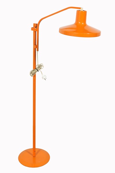Lot 27 - READING LAMP