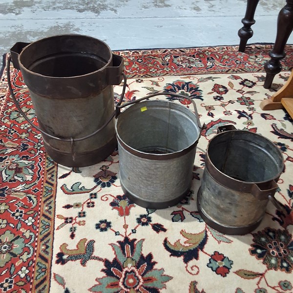 Lot 154 - BUCKETS