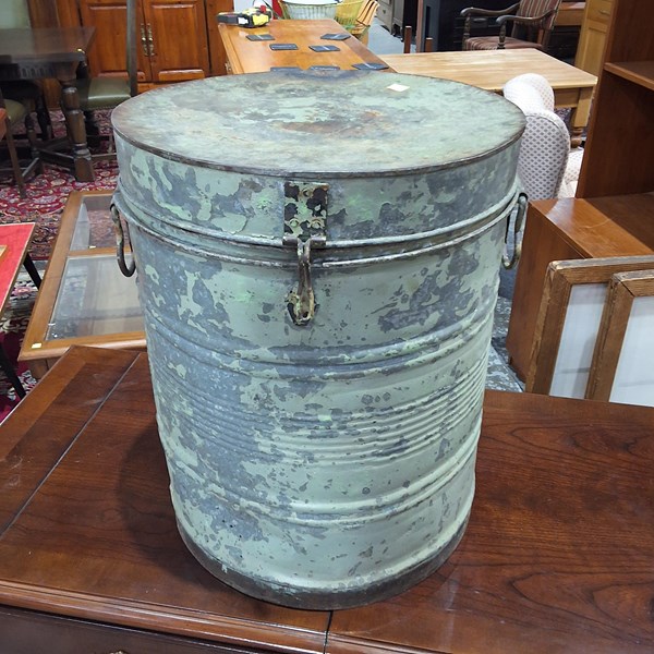 Lot 152 - GRAIN BIN
