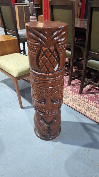 Lot 362 - PEDESTAL