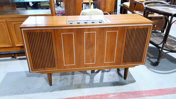 Lot 343 - HMV RADIOGRAM