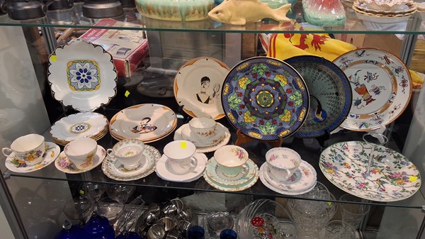 Lot 1360 - PRETTY CHINA