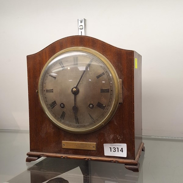 Lot 1275 - MANTLE CLOCK