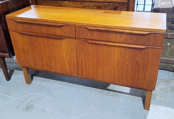 Lot 349 - MACROB SIDEBOARD