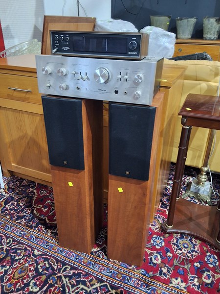 Lot 167 - STEREO LOT