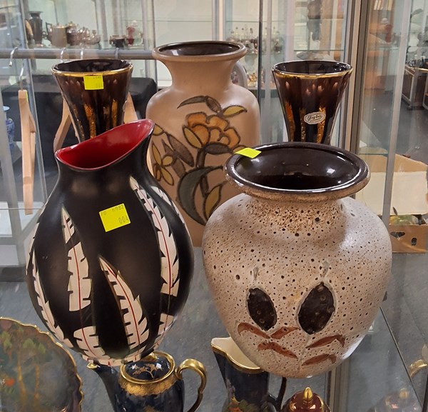 Lot 1130 - WEST GERMAN POTTERY