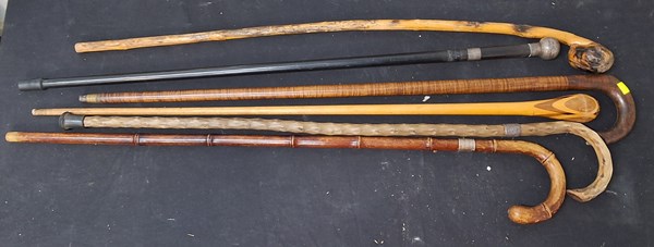 Lot 1141 - WALKING STICKS