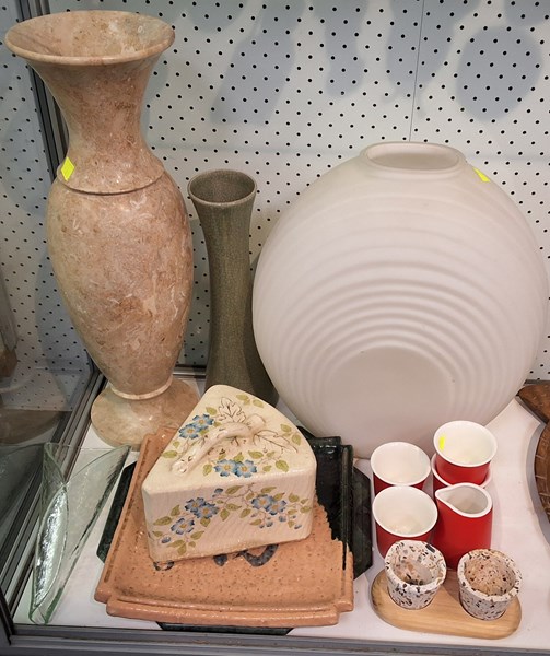 Lot 1258 - DECORATIVE HOMEWARES