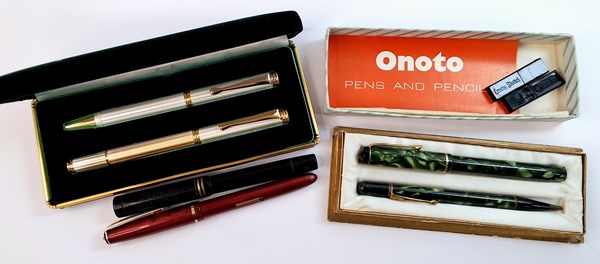 Lot 1072 - FOUNTAIN PENS
