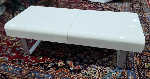 Lot 166 - COFFEE TABLE