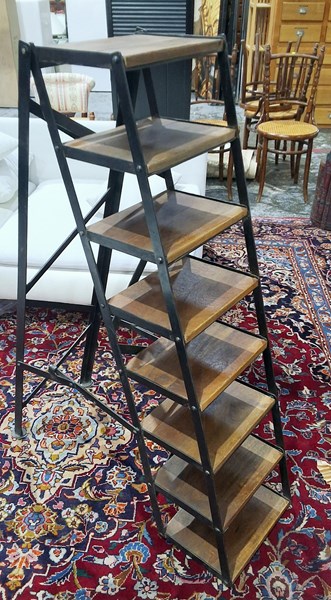 Lot 114 - VINTAGE STEP LADDER
