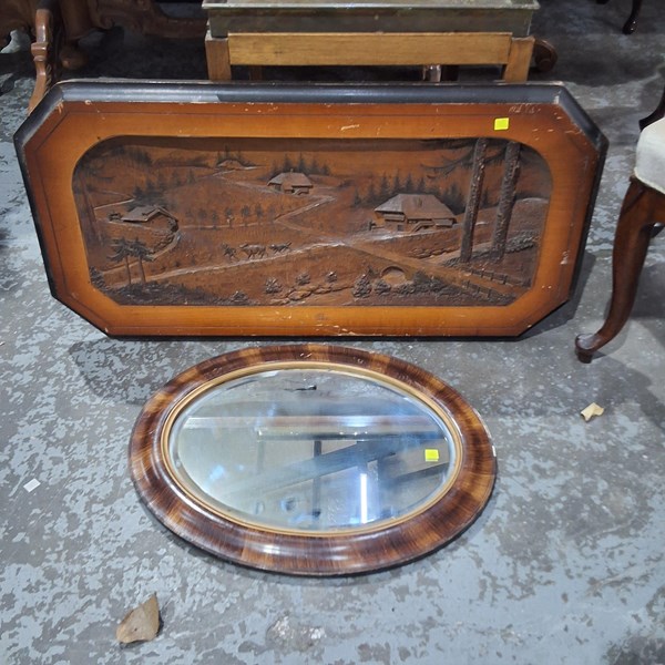 Lot 102 - WALL DECOR