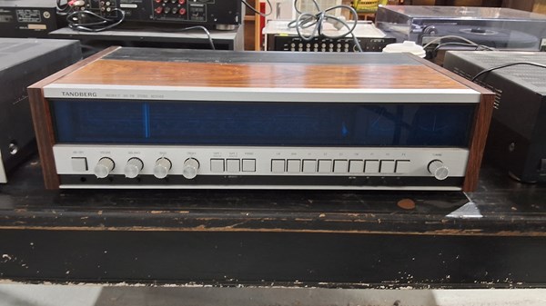 Lot 280 - STEREO RECEIVER