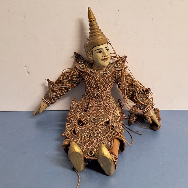 Lot 1303 - PUPPET