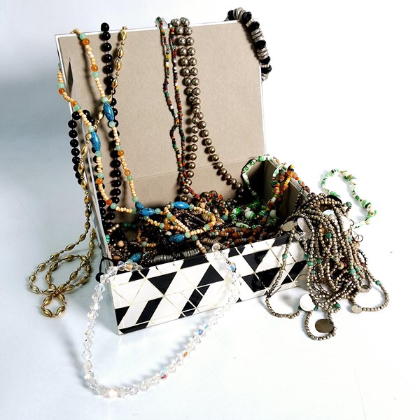 Lot 1307 - BEADED NECKLACES