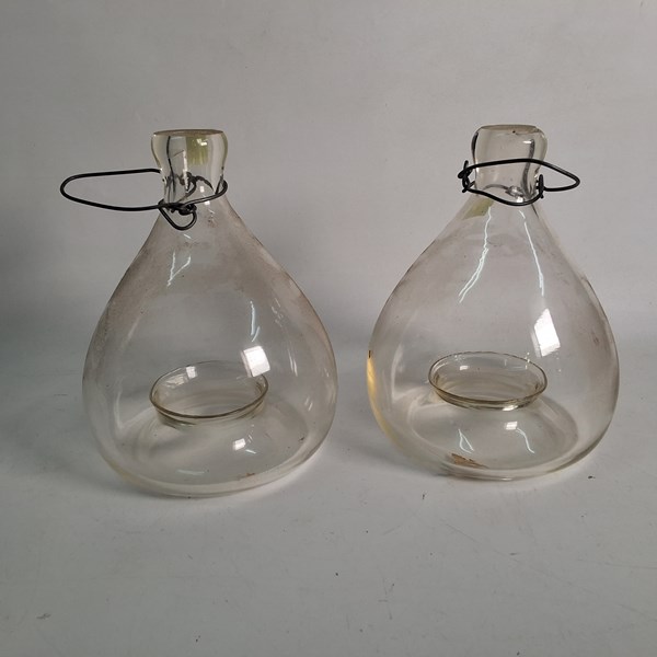 Lot 1176 - FLY TRAPS