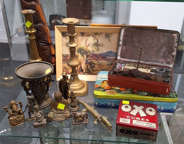 Lot 1280 - HOME DECOR