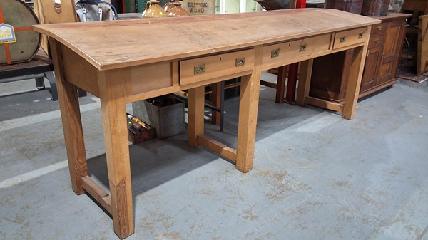 Lot 200 - DRAUGHTING TABLE