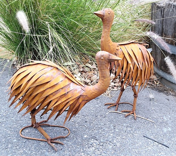 Lot 123 - GARDEN ORNAMENTS