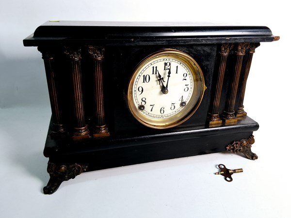 Lot 1298 - MANTEL CLOCK