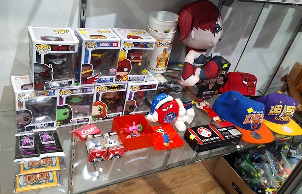 Lot 1395 - COLLECTABLES