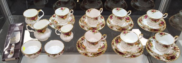 Lot 1186 - ROYAL ALBERT