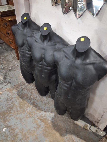 Lot 377 - MANNEQUINS