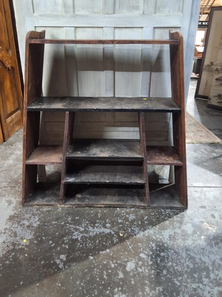 Lot 448 - BOOKSHELF