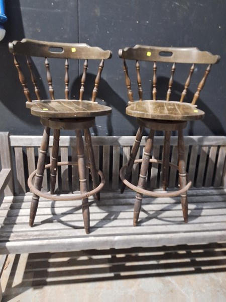 Lot 409 - BARSTOOLS