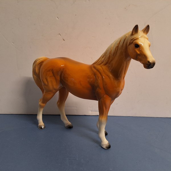Lot 1191 - CERAMIC HORSE