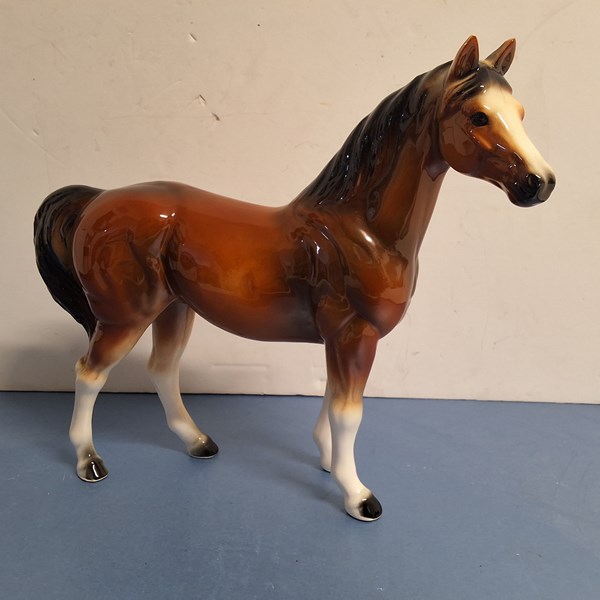 Lot 1189 - CERAMIC HORSE
