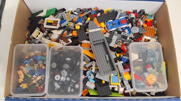 Lot 1249 - LEGO