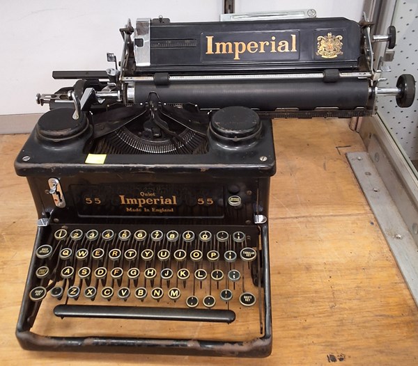 Lot 1293 - TYPEWRITER