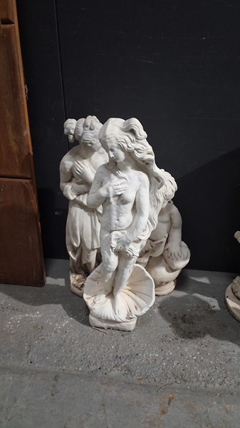 Lot 413 - STATUES